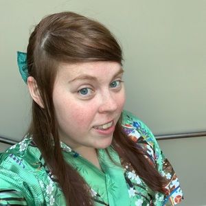 Meet your Posher, Courtney